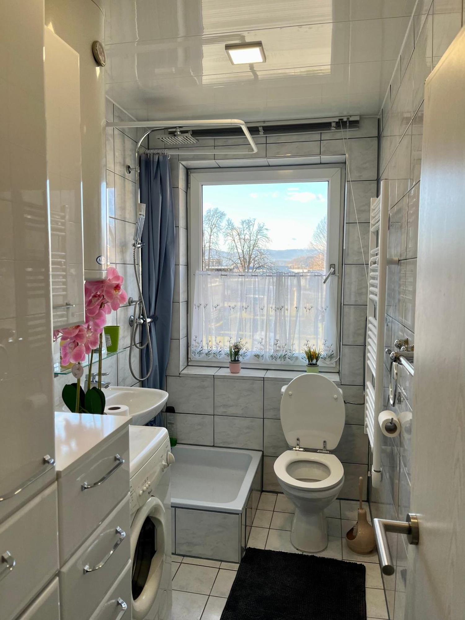 Gemuetliche Wohnung/ Cozy Apartment Niklasdorf ภายนอก รูปภาพ